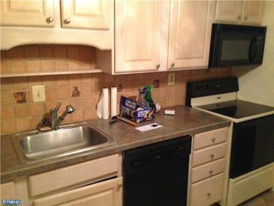 Haverford Hill Condominium unit H32, Havertown, PA 19083 - photo 4