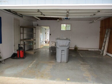 1111 SE 3rd Ave unit 40, Canby, OR 97013 - photo 3