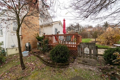 1446 Kinmount St, Pittsburgh, PA 15205 - photo 3