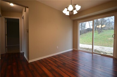 1304 E 35th Ct, Des Moines, IA 50317 - photo 6