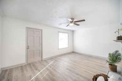 118 Arnold Blvd, Warner Robins, GA 31093 - photo 5