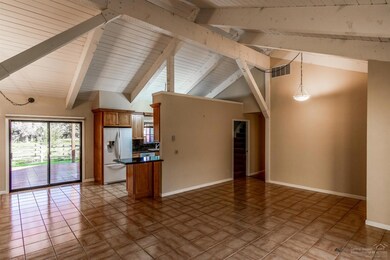 1818 NE Crestridge Dr, Bend, OR 97701 - photo 4