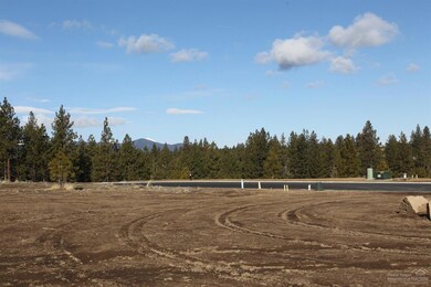 61908 Hosmer Lake Dr, Bend, OR 97702 - photo 2