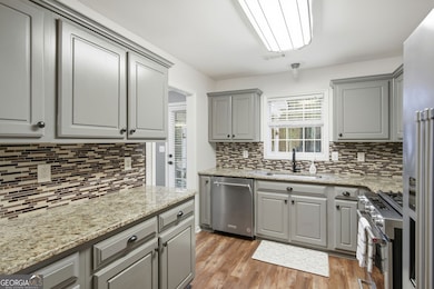 5 Riverside Dr, Sharpsburg, GA 30277 - photo 4