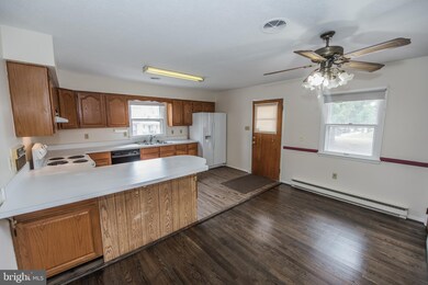 125 Lambden Ave, Winchester, VA 22601 - photo 6