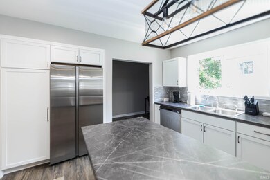 539 S Washington St, Bloomington, IN 47401 - photo 5