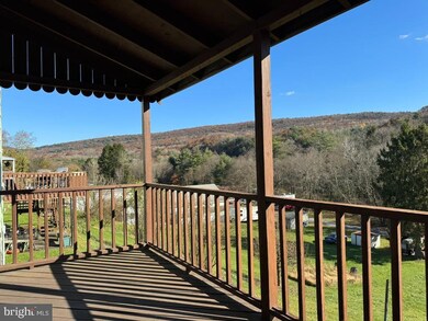 211 Valley St, Tuscarora, PA 17925 - photo 6