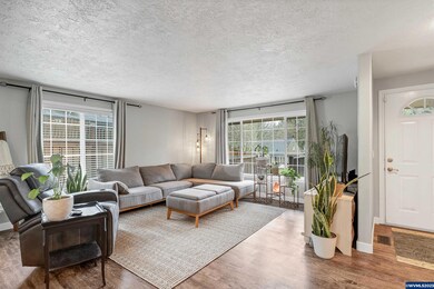 710 Ratcliff Dr SE, Salem, OR 97302 - photo 4