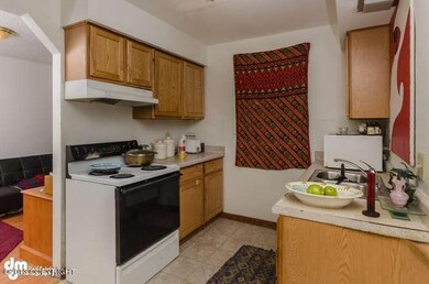 8100 E 5th Ave Anchorage AK-small-003-Ki