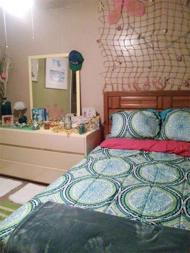 744 Periwinkle Cir, Sebastian, FL 32976 - photo 2