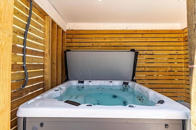 8169 White Sands Blvd, Navarre, FL 32566 - photo 5