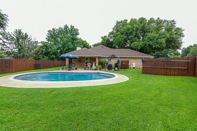 2528 Sunshine Ct, Bedford, TX 76021 - photo 4