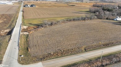 115 Benesh Ln, Cedar Rapids, IA 52404 - photo 6