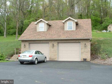 11 Ridge Rd, New Bloomfield, PA 17068 - photo 4