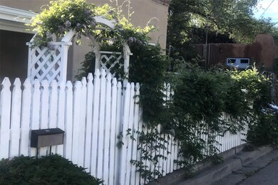 118 Quintana St, Santa Fe, NM 87501 - photo 2