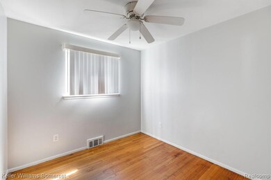 20766 Ehlert Ave, Warren, MI 48089 - photo 6