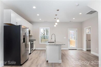 388 School Rd E, Asheville, NC 28803 - photo 2