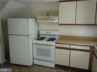 752 Pennsylvania Ave, Wallingford, PA 19086 - photo 3