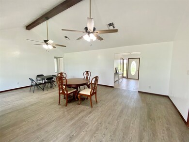 Oversized family room measures approx 22x16