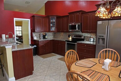 9642 Ridgecrest Ct, Davie, FL 33328 - photo 4