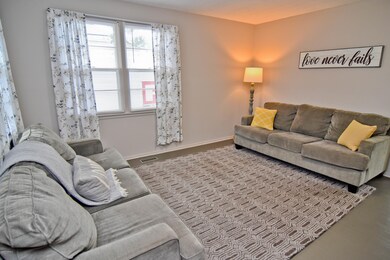 712 Henderson Dr, Jacksonville, NC 28540 - photo 6