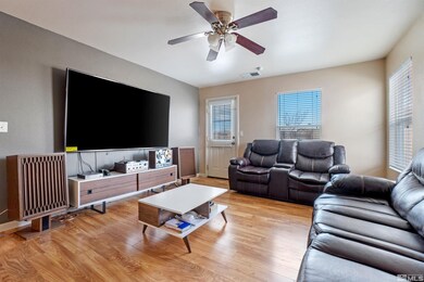 8960 Silverkist Dr, Reno, NV 89506 - photo 4