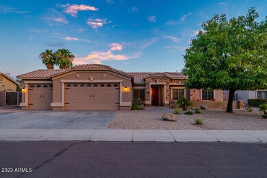1121EPowellWay-76