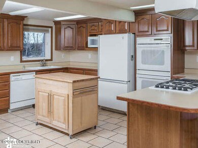 14540 Loc Loman Ln, Anchorage, AK 99516 - photo 2