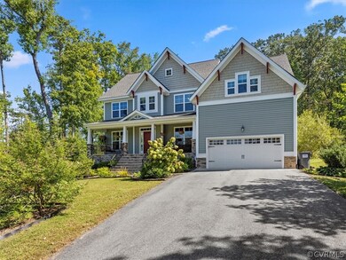 Beautifully maintained Lancaster II floor plan. Se