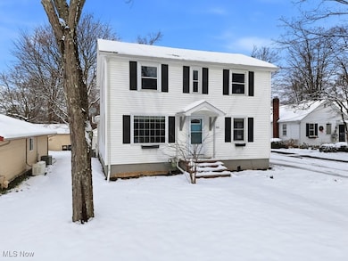 7102 Oak St, Chagrin Falls, OH 44022 - photo 2