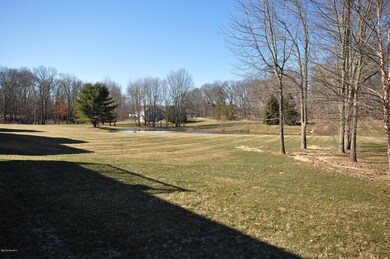 Hunters-Creek-98-March-26-2019-pond-view