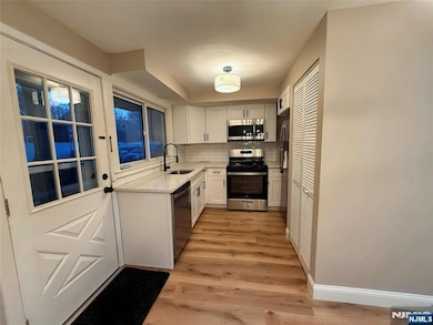 230 Lafayette Place unit 2C, Englewood, NJ 07631 - photo 3