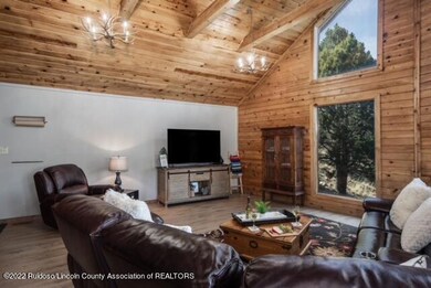 Living room pic 2