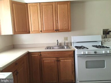 6841 Forest Terrace, Hyattsville, MD 20785 - photo 3