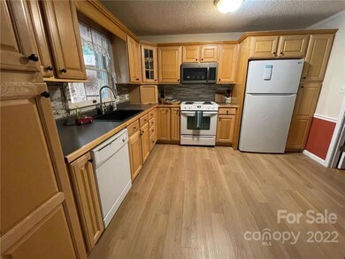 6 Fieldcrest Cir, Asheville, NC 28806 - photo 6