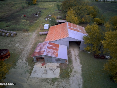 FieldinFrame [Julie 61±]00022 (1)