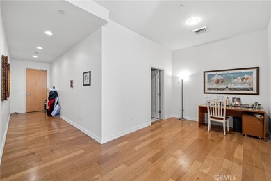 Sky Lofts unit 1611, Los Angeles, CA 90017 - photo 5