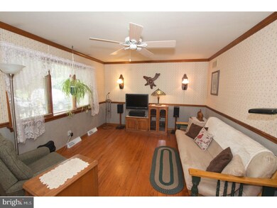 1619 N 5th St, Perkasie, PA 18944 - photo 3