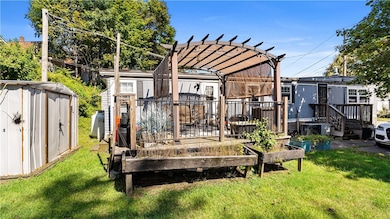 31 Alfa Dr, Pawtucket, RI 02860 - photo 3