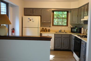 166 Foxhill Ct, Matawan, NJ 07747 - photo 5