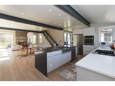 92 Riverview Ave, Middletown, RI 02842 - photo 2