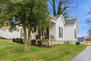 107 Clay St, Mount Sterling, KY 40353 - photo 3