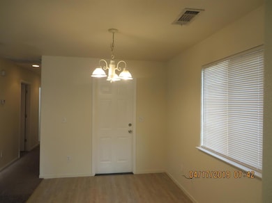 320 N East St unit A, Hanford, CA 93230 - photo 3