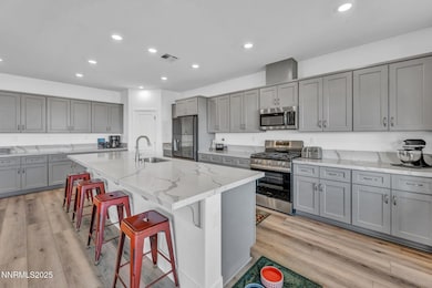 46-web-or-mls-1250-hubble-ln