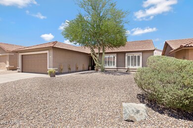2706 E Rock Wren Rd-4