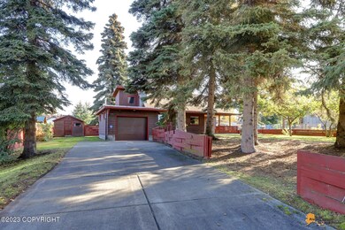 Front Yard/Driveway