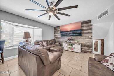 3402 W Crocus Dr unit 4, Phoenix, AZ 85053 - photo 4