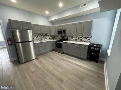 1716 W Oxford St unit 2, Philadelphia, PA 19121 - photo 5