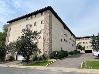 221 Grand Ave W unit 104, South Saint Paul, MN 55075 - photo 2