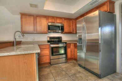 328 E Larkspur Ln Tempe AZ-large-008-5-K